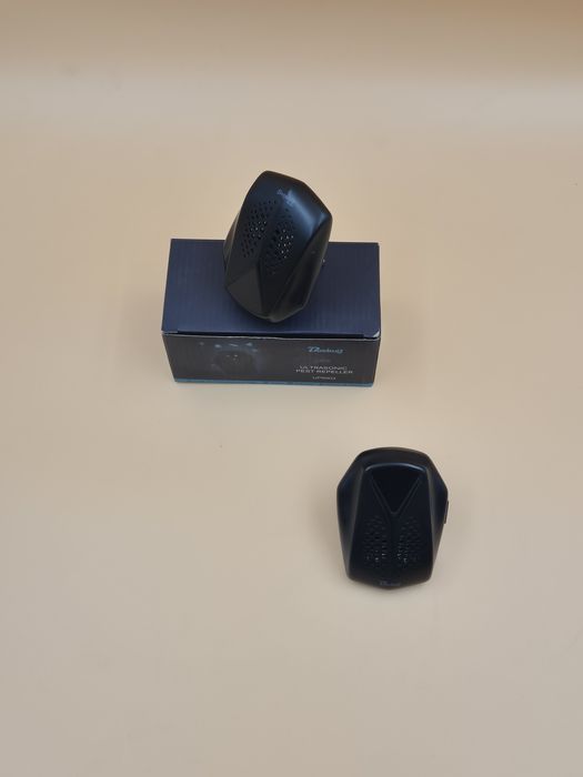 Aparat Ultrasonic cu Ultrasunete Anti-Insecte și Rozătoare Bazbug (UPR003) – Set / NOU
