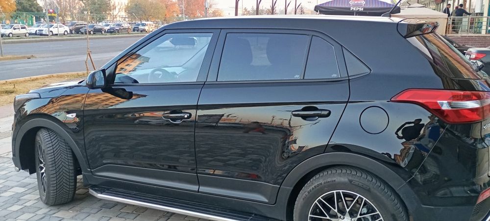 Hyundai creta  срочно 2020йил прабег 88000 ранги кора