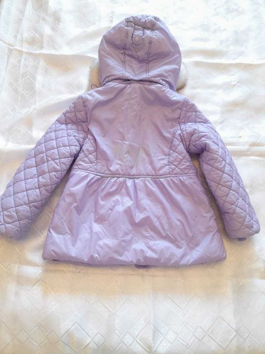 Продам зимние куртки на девочку