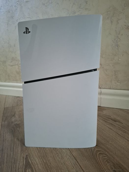 Продам Playstation 5