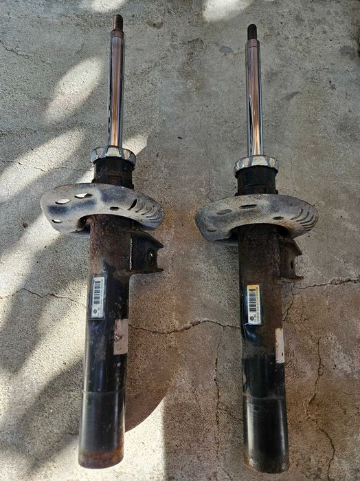 Амортисьори предни Vw Golf 5/ Голф 5