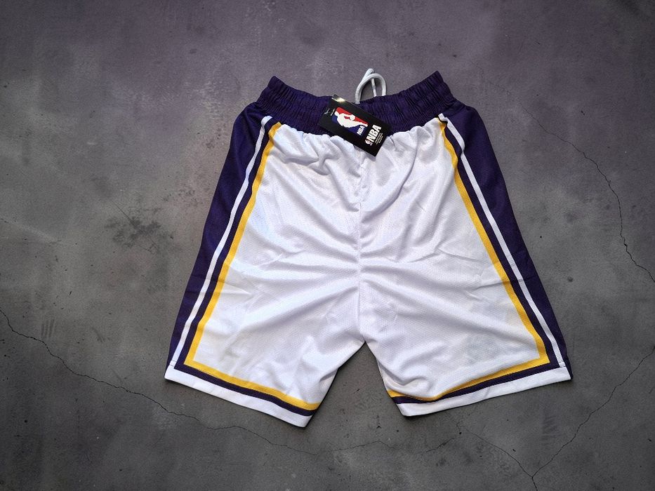 Баскетболни шорти на Лейкърс нови модели!!!