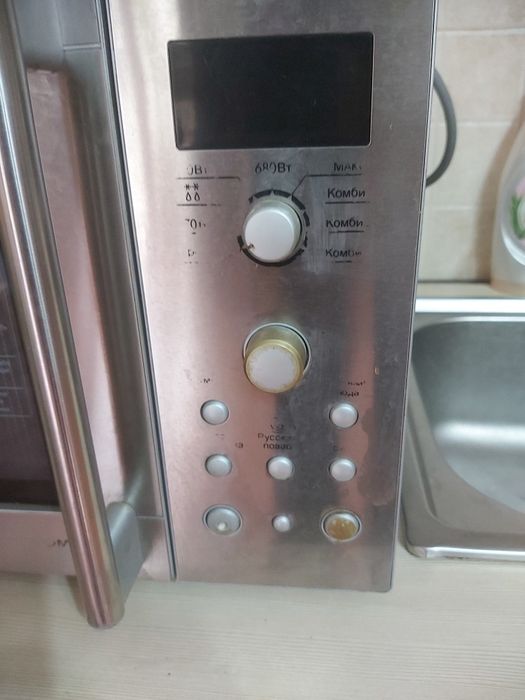 Продается микроволновая печь LG .