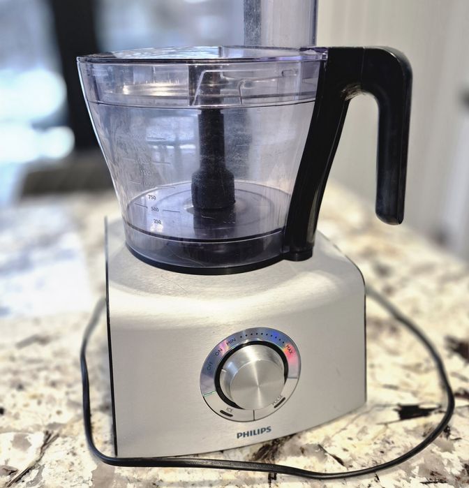 Robot de bucătărie Philips HR7775 – 1000W – CA NOU – accesorii complet