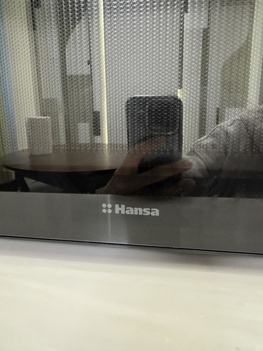 Микроволновка HANSA