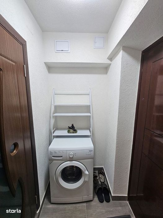 Apartament cu 2 camere de vânzare în Curtea de Argeș.