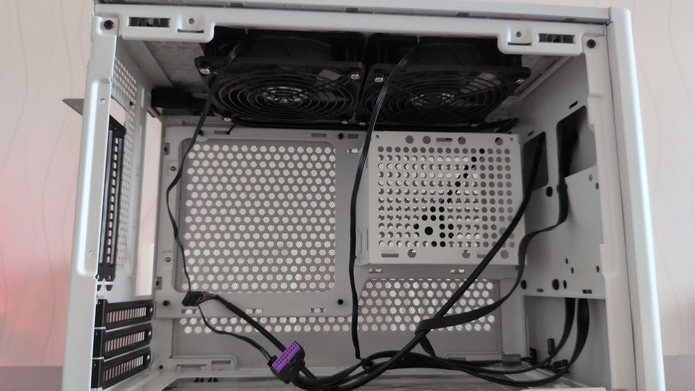 SFF Кутия за компютър Cooler Master NR200P mini itx