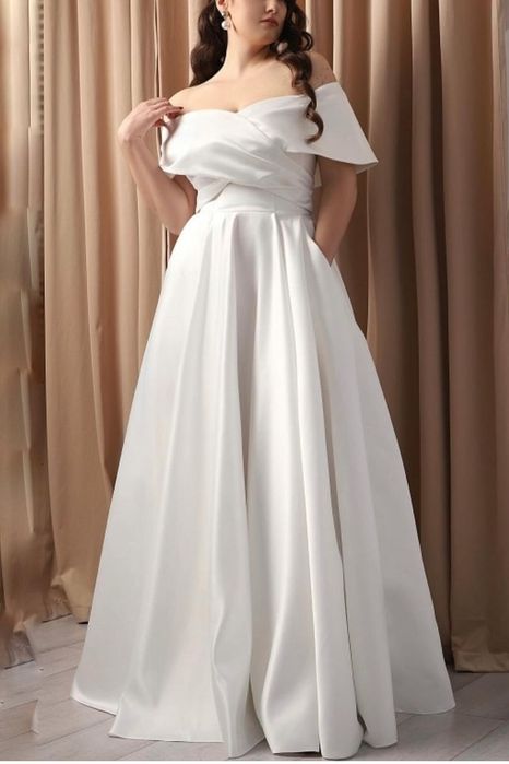 Свадебное платье 42-46 размер ТОРГ