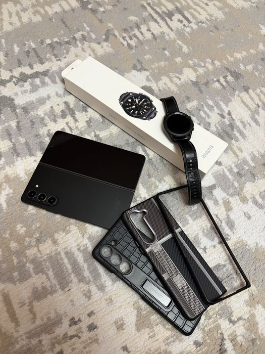 Samsung Galaxy Z Fold 5 256GB + Watch 3