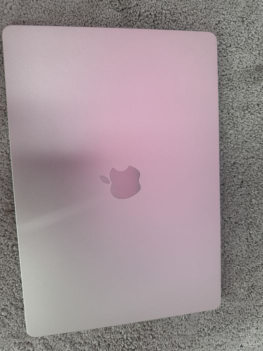 Macbook Air 15.3” 10 core/512 Gb 100% Акб