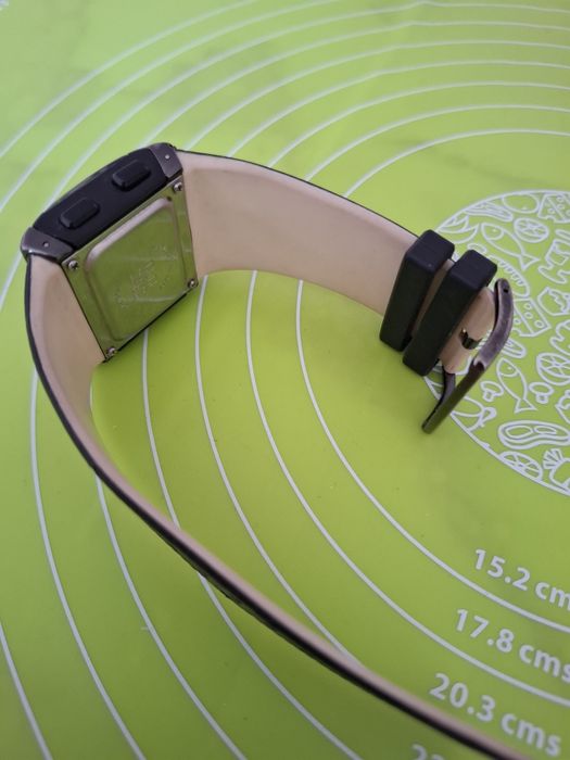 Електронен часовник