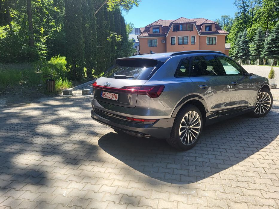 AUDI Q8 e-tron 2021 — imagine 4