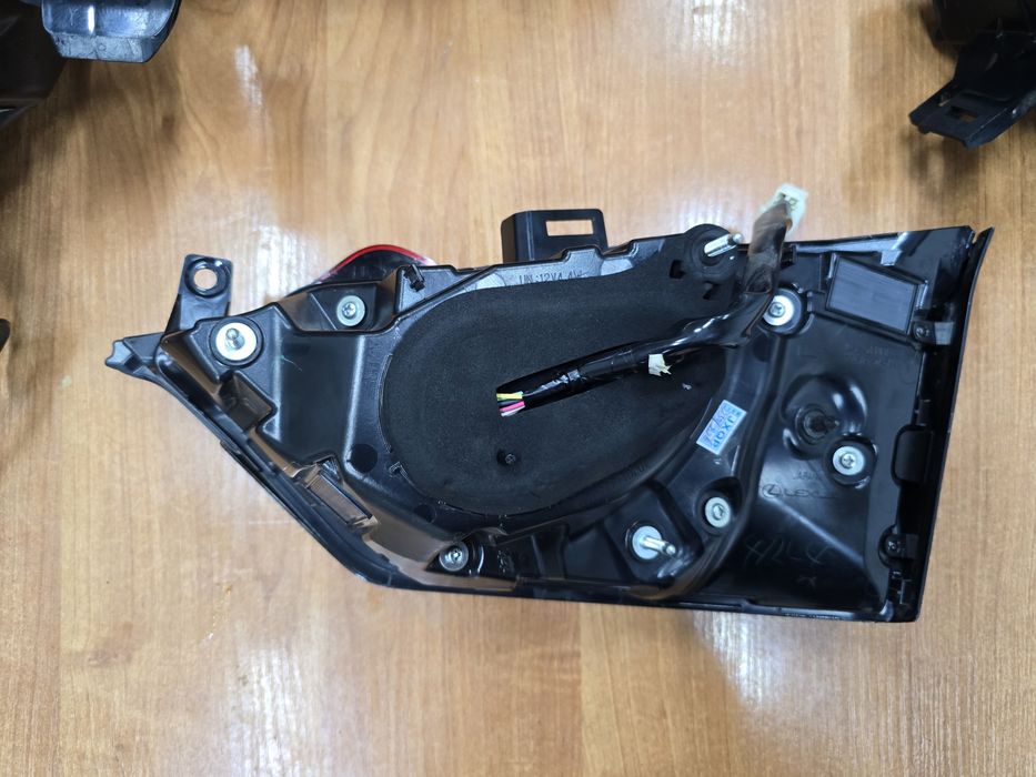 Задние фонари lexus rx    2019