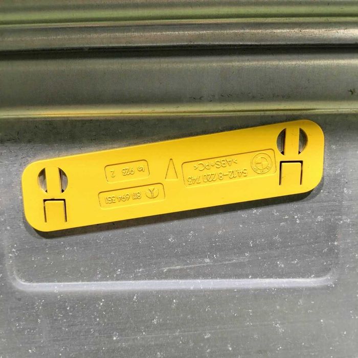 Продам Люк металлический без моторчика Bmw E39