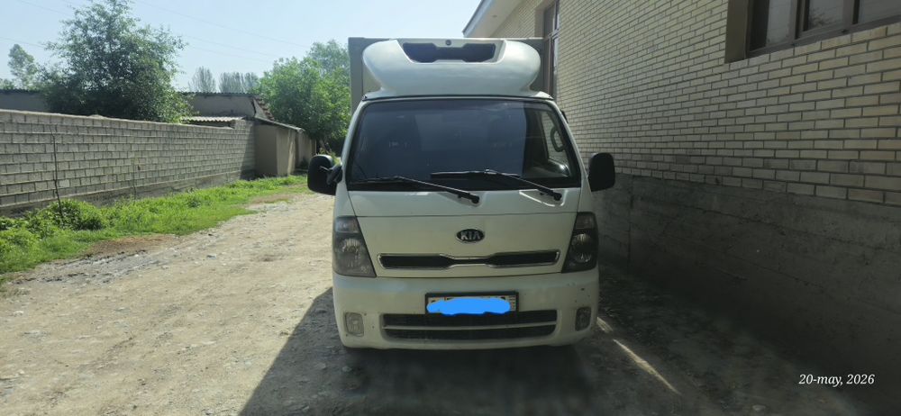 Kia bongo yili 2013