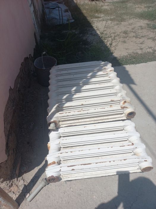 Продается радиаторы чугунные