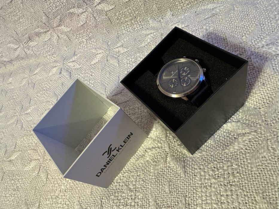 Ceas Daniel Klein DK11832-3 – cadran albastru, curea piele, elegant