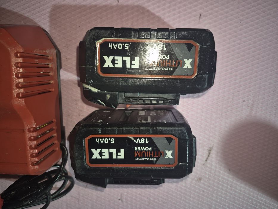 Acumulator baterie incarcatot  FLEX 18V 5 AH