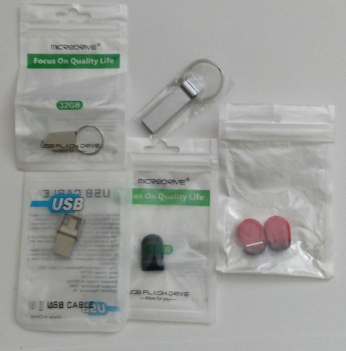 Флашка мини, 32GB гб, флаш памет, USB флашка за кола