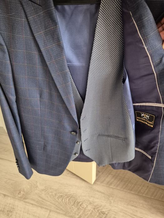 Костюм мужской новый
