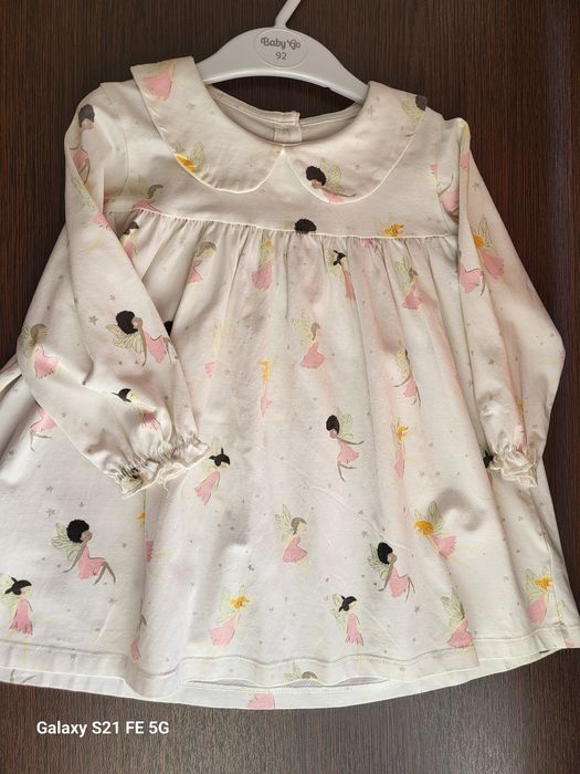 Продаются вещи на девочку  размер 86 - 98