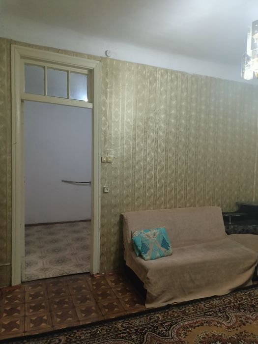 Продам 2 ком кв вЦентр Срочна.