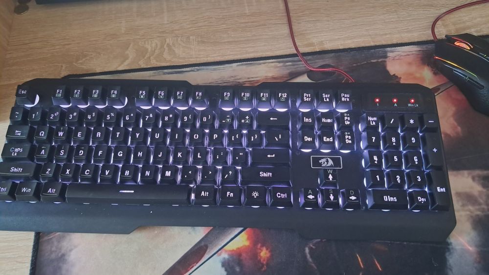 Gaming клавиатура redragon
