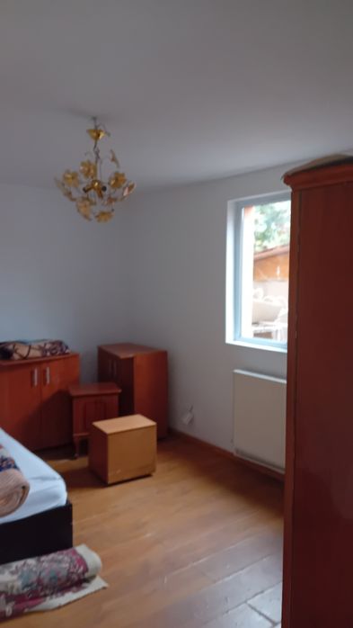 De închiriat casă la curte in berceni