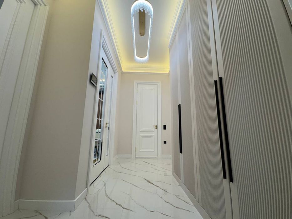 Продается 3хком новостройка в центре