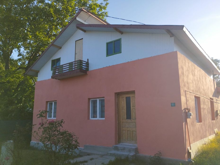 Vând casa teren 1500 mp