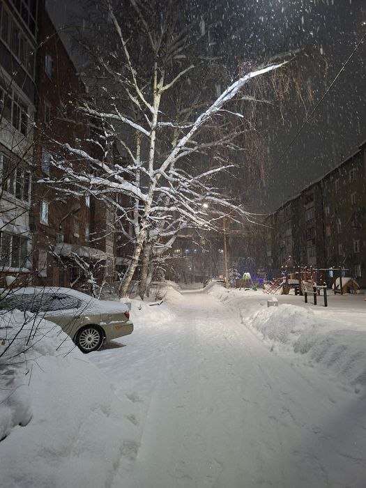 Продам 2х квартиру на Защите.