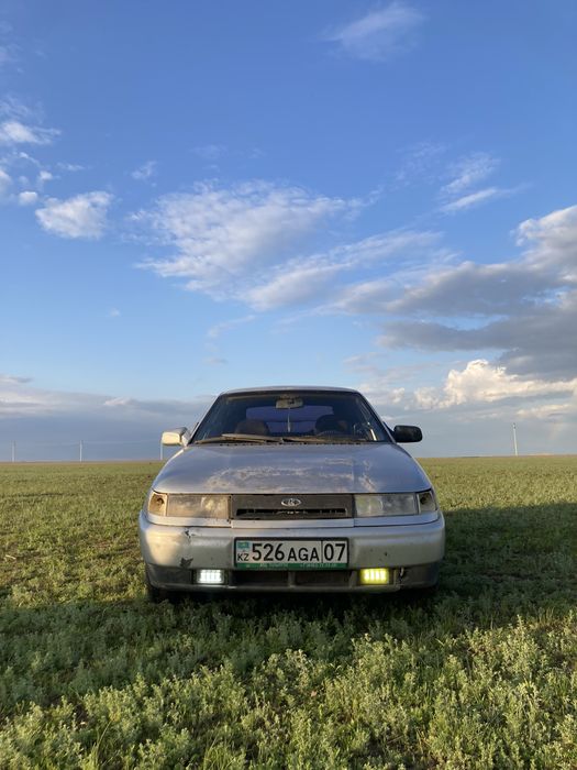 продам ваз 2112.