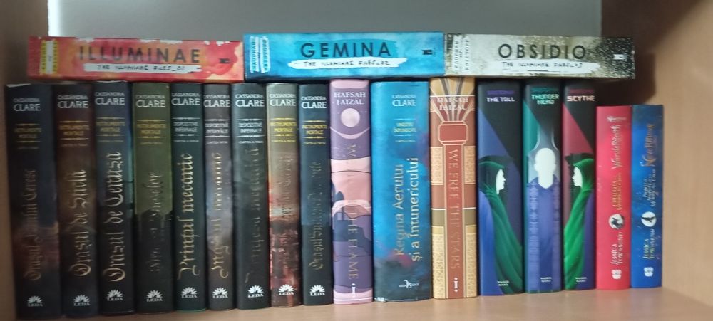 Lot carti vechi si noi + agende de colectie