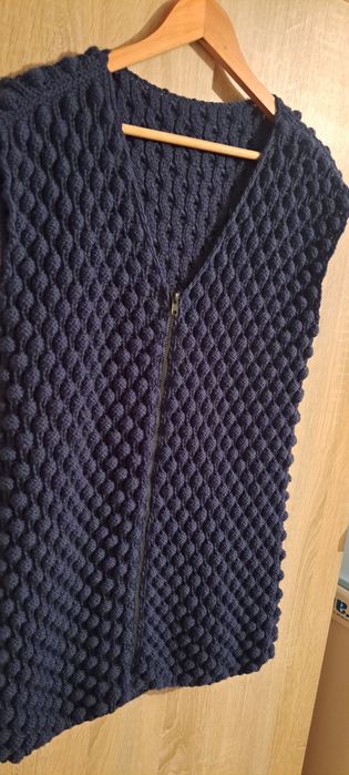 Veste  lucrate manual pentru femei