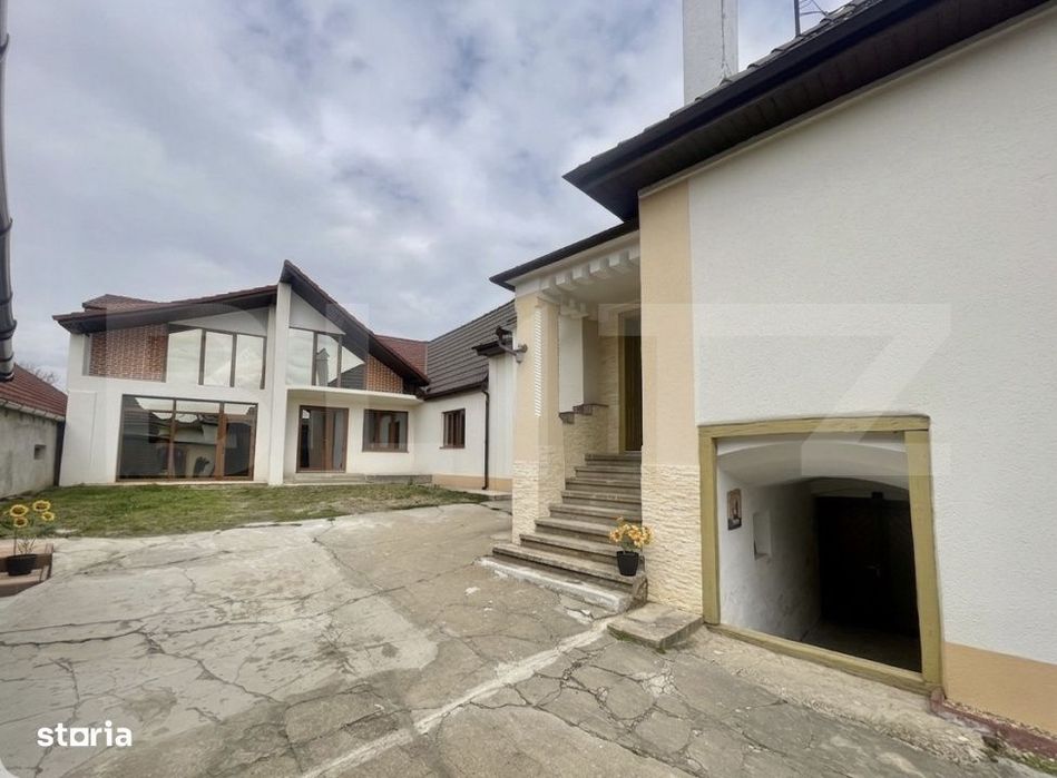 Casa in stil sasesc COMPLET renovata | 180 mp utili | 900 mp teren | C