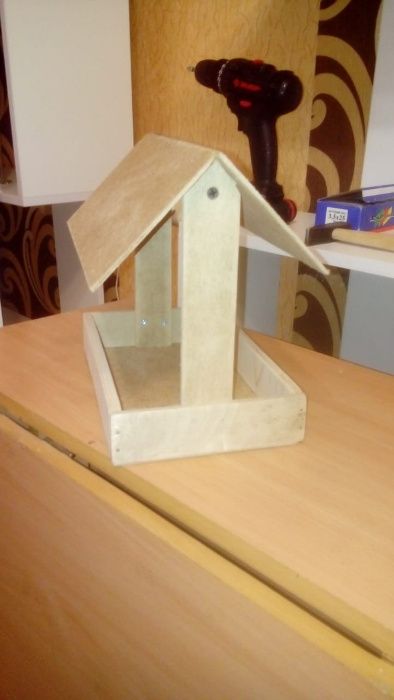 Кормушка для птиц