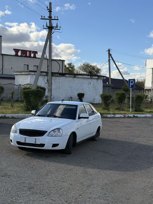 Продам  приору хетчбэк