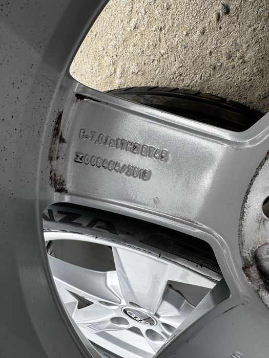 Jante audi r17.