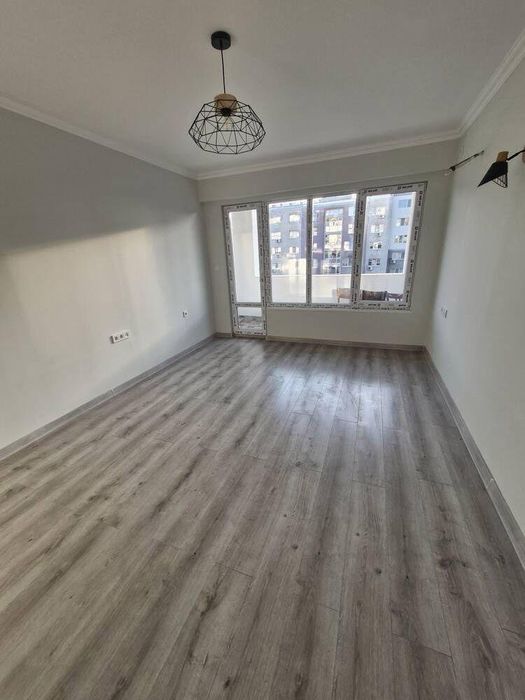 Продава се Тристаен апартамент в Бургас, Славейков - 80 кв.м за 1288 €/кв.м - Снимка #4