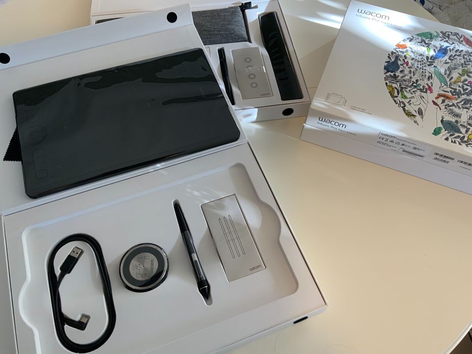 Графичен таблет Wacom Intuos Pro Paper Edition
