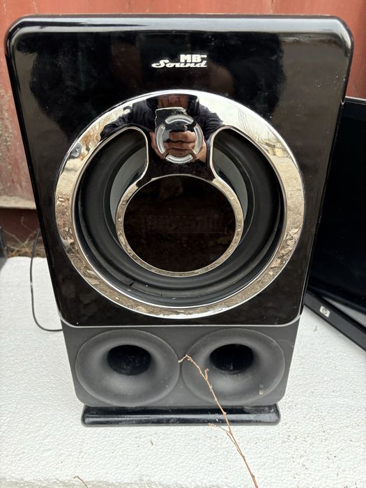 Телевизор, компьютер, колонки