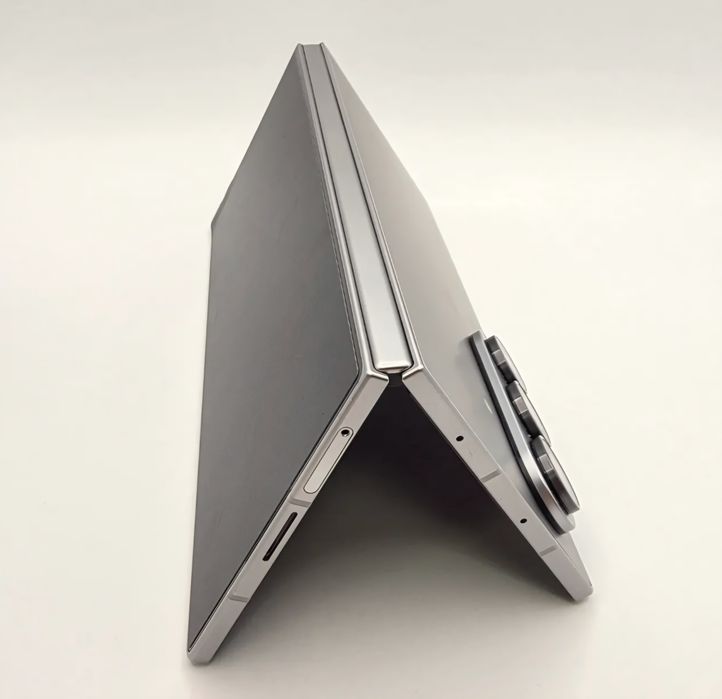 Samsung Z Fold7 / nou / Silver / 512 GB / DeluxGSM