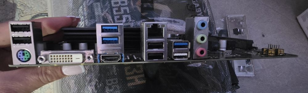 Дъно за компютър Gigabyte B550M DS3H