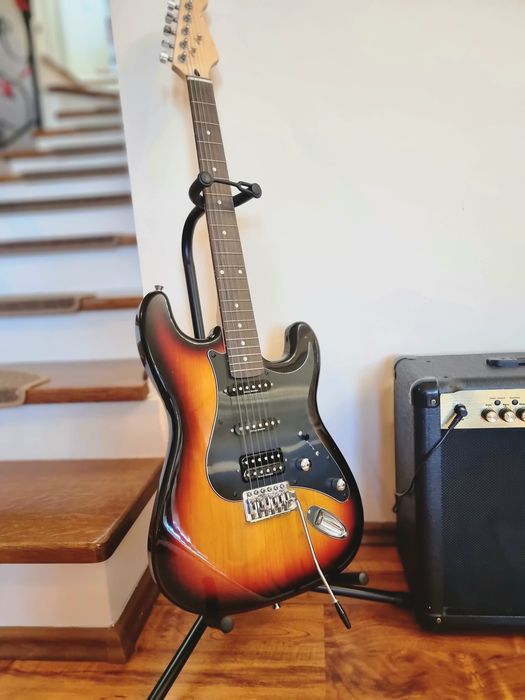 Chitara electrica Stratocaster Custom Shop cu multiple îmbunătățiri