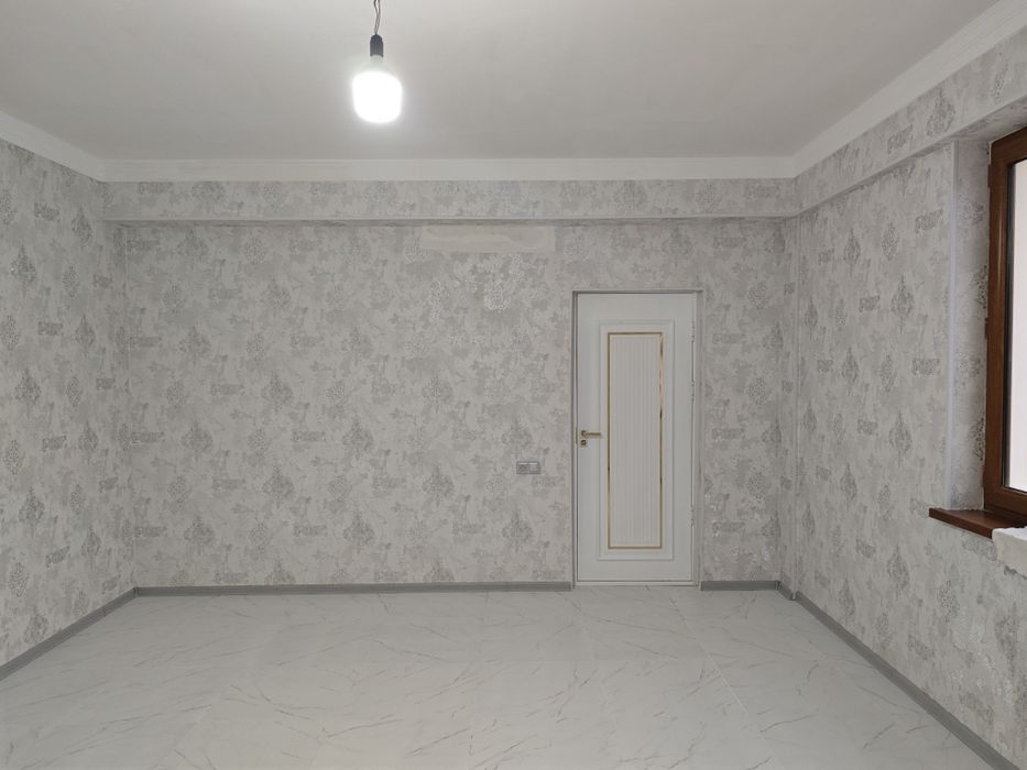 Уч Кахрамон постдан 5км кирганда  ески шоро бозор  махалла