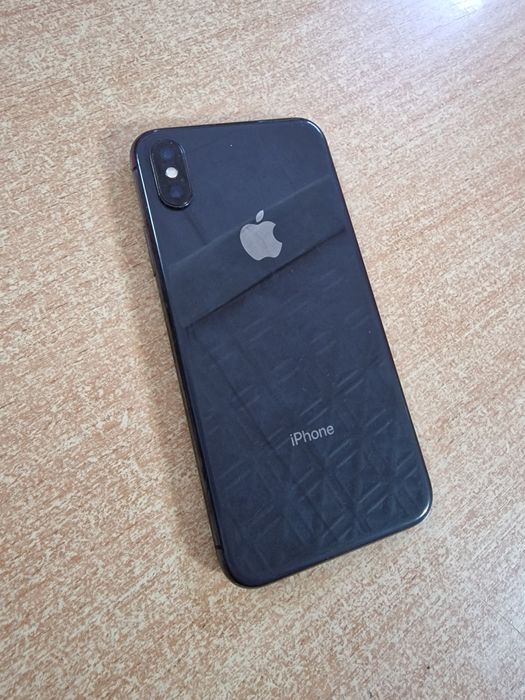 iPhone X, память 64 Гб