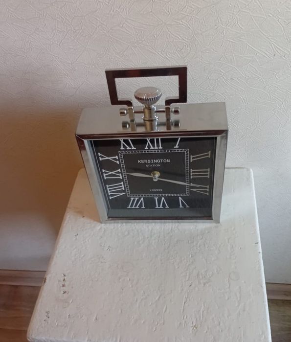 Часы. Часы на полку .   Б/у