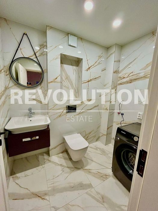 Четиристаен апартамент в района на м-т Ален Мак!