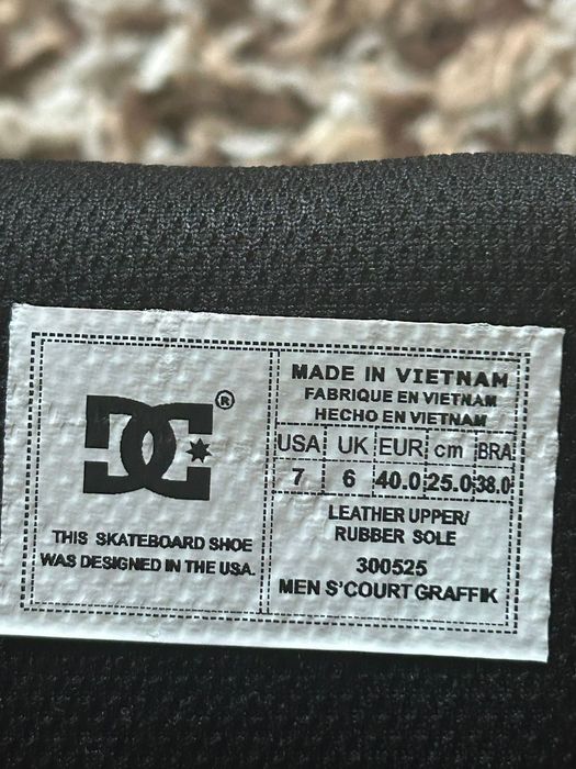 продам кроссовки DC shoes