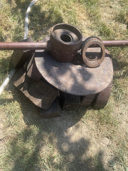 Vând teasc în stare impecabilă